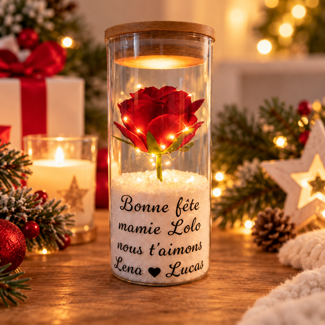 Rose lumineuse personnalisée avec message et prénoms dans un vase transparent, idée cadeau de Noël